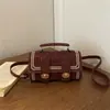 Bolso Cruzado de Hombro Único Estilo Coreano 2026 Bolso Cuadrado Pequeño Retro Textura de Alta Calidad Bolso Cruzado Diseño de Nicho Bolso de Mano