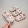 Zapatos de Felpa de Invierno para Niñas Zapatos de Algodón para Niños 2026 Nuevo Estilo Doble Algodón Cálidos Zapatos de Princesa Suela Suave para Bebé Zapatos de Entrenamiento Alemanes