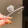 Pulseira Aberta Exquisita de Folha de Cristal Coreana Casual Simples Moda Versátil Design de Nicho Joia de Mão para Mulheres