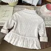 Top estilo vestido con estampado floral pequeño, lunares, cuello semi-alto y ribete de encaje, adecuado para otoño e invierno, capa interior afelpada para bebés y niñas pequeñas