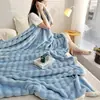 Manta gruesa de forro polar para el calor del invierno, forro polar de leche de alta densidad, nuevo modelo 2026, manta de color liso, manta de sofá