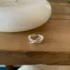 Anel de Metal Prateado Estilo Coreano com Design de Nicho Laço, Anel para Dedo Indicador Personalidade Doce e Cool, Anel Estilo Minimalista Ins