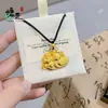 Tienda de Oro Mismo Estilo Oro Arena Filigrana Hueca Bolsa de la Suerte Colgante Collar con Diamante Carácter de la Suerte Bolsa de Dinero Cadena para Clavícula para Regalo de Mujer