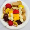 Venta caliente serie grande de comida y juego cabeza de león granos nueces azufaifo pegamento crema funda para teléfono DIY accesorios de resina
