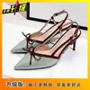 Sandálias Fechadas Únicas com Bico Fino e Laço para Mulheres, Nova Moda Primavera/Verão 2025 Versáteis Confortáveis Sapatos de Salto Alto para Mulheres