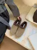 2025 Novo Estilo Pele Genuína Sola Grossa Quente Roupa Exterior Roupa de Trabalho Casual Preguiçosa Meia-Pantufa Baotou Birkenstock Chinelos Femininos