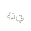 Aretes negros de lunares estilo coreano, con diseños de moño y florales, aretes de aro en forma de C, un estilo fresco y simple, disponibles en múltiples diseños