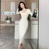 Comércio Exterior Roupas Femininas Foto Real Alça Torcida Francesa Vestido de Tricô Design Outono e Inverno Feminino Aparência Emagrecedora e Justo nos Quadris Longo