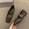 Sapatos Mary Jane Planos Retrô Pretos 2026 Primavera e Outono Novo Estilo Francês Vermelho Brisa da Noite Sapatos Delicados para Vestir