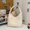 Bolso Tote de Gran Capacidad de Alta Gama para Viajes de Otoño e Invierno para Mujer 2025 Nuevo Bolso de Hombro Negro con Lazo Bordado