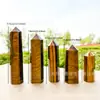 Venta al por mayor del fabricante Cristal de Ojo de Tigre Natural Prisma Hexagonal Columna de Punta Única Piedra Cruda Pulida Columna de Piedra de Energía Artesanías Adornos