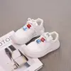 Zapatos Blancos de Color Sólido Clásicos Versátiles Moda Estudiante Estilo Coreano 2026 Nuevas Llegadas Primavera/Otoño Unisex Niños Cómodos Zapatos de Tabla Pequeños