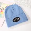 Procesamiento y Personalización de Gorros de Punto Lisos Gorros de Lana Europeos y Americanos con Logo Impreso Gorros Personalizados Exportación Circunferencia de Cabeza Grande