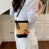 Bolsa de Palha Tecida Arco-Íris Transfronteiriça para Mulheres 2026 Verão Nova Moda Cor Blocada Bolsa de Palha Casual Transversal Saco Balde