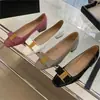 Zapatos de Trabajo para Mujer 2025 Primavera Hebilla de Metal Piel Patentada Punta Cuadrada Moño Tacón Bajo Tacón Grueso Boca Baja Zapatos Profesionales