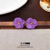 Brincos de Botão Florais com Textura Geométrica Roxa e Agulha Prateada, Modernos e Exquisitos, Versáteis e Frescos, Doces e de Alto Padrão