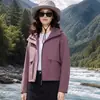 Casaco Trench Coat Fashion para Exterior Feminino à Prova de Vento Impermeável Respirável Jaqueta Esportiva com Capuz Roupas Versáteis para Caminhada Casual Montanhismo