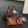 Bolso de Hombro Grande de Alta Calidad con Textura, Bolso Tote Versátil para el Trabajo, Nuevo Estilo Coreano Otoño 2026