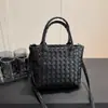 Bolso Cubo con Patrón Tejido Transfronterizo para Mujer 2026 Nuevo Vintage Gran Capacidad Bolso de Hombro Cruzado Bolso de Mano Estiloso Moderno