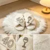 Pantufas de pelúcia com tema de aniversário da Amazon com padrão de taça de vinho com strass para 40 anos, disponíveis exclusivamente para vendas transfronteiriças, pantufas de algodão personalizáveis
