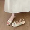Sandalias tipo moño estilo francés para mujer, nuevo modelo verano 2026, que aumentan la altura, hermosas, perfectas con faldas, cómodas para los pies, sandalias romanas