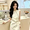 Camisa de Moda con Cuello Alto para Mujer, Nuevo Estilo de Verano, Elegante sin Mangas con Cinturón para Ceñir, Versátil, Elegante, Top para Viajar, Moderno