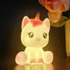 Luz de Noche de Dibujos Animados Famosa en Internet, Regalo para el Festival de Medio Otoño, Juguete Brillante Lindo y Adorable, Pequeño Artículo al por Mayor para Puestos Populares de Mercado Nocturno