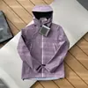 Jaqueta Leve Taizhou Niaojia Mesmo Estilo SL Totalmente Emborrachada Hardshell Camada Única à Prova de Vento e Impermeável para Homens e Mulheres