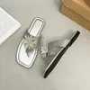 Sandalias para Mujer para Uso en Exteriores, Estilo Nuevo, Chanclas Impresionantes, Chanclas de Dedo para Playa, Fuegos Artificiales de Pedrería Versión Coreana 2026, Suela Plana