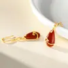 Ganchos de Orelha em Prata Esterlina S925 com Ouro Incrustado de Ágata Vermelha do Sul para Mulheres, Brincos Elegantes e Modernos em Forma de Gota de Ágata Vermelha do Sul