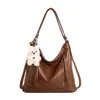 Bolso tote de moda de gran capacidad, elegante modelo nuevo 2026, moderno y simple, bolso casual japonés y coreano, bolso de mujer, bolso de hombro, mochila