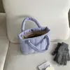 Bolsa Nuvem Acolchoada Nova Outono/Inverno Listras Verticais Design de Nicho Bolsa de Mão Coreana Moda Feminina Bolsa Tote