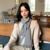 Bufanda estrecha larga de punto suave, no irritante, mezcla de lana para mujer, estilo coreano, color liso, versátil, calentador de cuello, bufanda cálida para el cuello para invierno