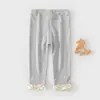 Calça Bebê Primavera e Outono Novo Estilo Leggings para Meninas Calça Longa Infantil Renda Doce Leggings Versátil