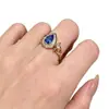 Anillo Vintage de Corindón Rojo Dopamina Forma de Gota de Agua con Acabado de Alta Gama, Diamante Cuadrado en T Circonita, Anillo de Espinela Azul Forma de Pera para Mujer