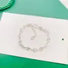 Pulsera de Rosa Plateada Live Supply para Mujer Coreana Simple Versátil Joyería de Flor de Gama Alta Venta al por Mayor
