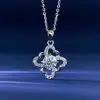 Collar de diamante moissanita, plata de ley S925, un delicado y lujoso colgante de trébol de cuatro hojas con un diseño único, un collar moderno y versátil
