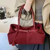 Bolsa Retrô de Veludo de Grande Capacidade para Mulheres 2025 Nova Tendência Moda Bolsa de Axila Casual Bolsinha Coreana Bolsa para o Dia a Dia