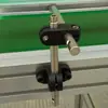 Linha de Montagem do Conjunto de Suporte de Fixação de Guarda-corpo 60C Suporte de Fixação de Guarda-corpo Suporte de Guarda-corpo de Esteira Peça de Fixação da Placa de Proteção Defletora