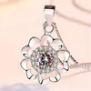 Colgante de flor de cinco pétalos con diamantes completos elegante temperamento suave collar de flor personalidad moda brillante hermoso colgante cadena de clavícula