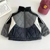 Valle del Viento 2026 Invierno Nuevo Estilo Coreano Elegante Chaqueta de Algodón con Parches para Niños Moda para Niños Patrón de Diamante Grueso Abrigo de Algodón