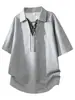 Nueva camiseta polo casual de verano estilo coreano, nicho, patchwork, cordones, cuello en V, imitación de dos piezas para hombre, versátil y moderna, de manga corta