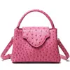 Bolsa de Mão Popular Amazon Transfronteiriça Padrão de Avestruz Feminina 2025 Nova Moda Outono e Inverno Bolsa de Ombro Transversal Pronta para Venda