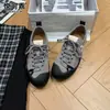 Couro Genuíno Plano Confortável Sapatos Argan Femininos 2026 Outono Novo Leve Outdoor Montanhismo Sapatos de Treinamento Alemão Sapatos Esportivos Casuais