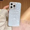 Funda de teléfono para Apple 16Pm con colgante de lazo azul girly, funda protectora de epoxi con borde plateado para iPhone 17 Pro