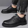 Novos Sapatos Casuais de Couro de Outono para Homens, Antiderrapante, Superfície Macia, Sola Macia, Botas Curtas Casuais de Moda para Homens Resistentes