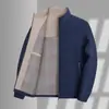 Jaqueta masculina de primavera e outono, estilosa e versátil, com gola alta, adequada para uso business casual, corte slim, design novo e projetada para homens de meia-idade e mais velhos