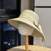 Chapéu de Palha com Laço de Bolinhas Estilo Francês Feminino Verão Novo Estilo Aba Enrolada Proteção Solar Chapéu Bucket Férias na Praia Sol Casual