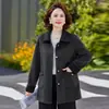 Nueva colección elegante de otoño e invierno para mujeres de mediana edad: abrigos de lana con cuello de moda, prendas de abrigo holgadas de otoño e invierno para mujer