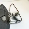 Bolsa Grande de Listras Nova Bolsa de Ombro Casual Feminina Versátil Simples Moda Bolsa Tote para Saída da Ins Deslocamento